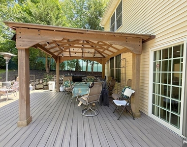 18 Dehart - Photo Thumbnail 40