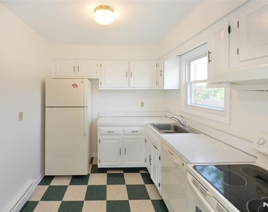 15 Cottage - Photo Thumbnail 4