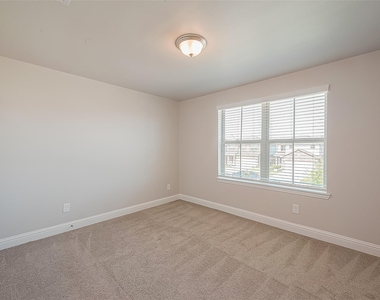 462 Aurora Creek Lane - Photo Thumbnail 22