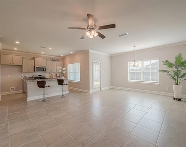 462 Aurora Creek Lane - Photo Thumbnail 6