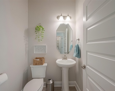 462 Aurora Creek Lane - Photo Thumbnail 14