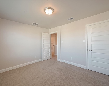 462 Aurora Creek Lane - Photo Thumbnail 24