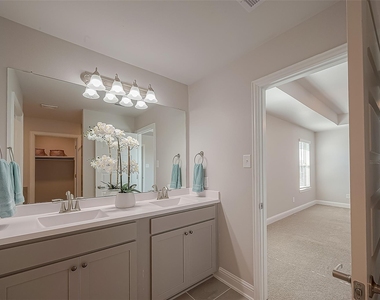 462 Aurora Creek Lane - Photo Thumbnail 17