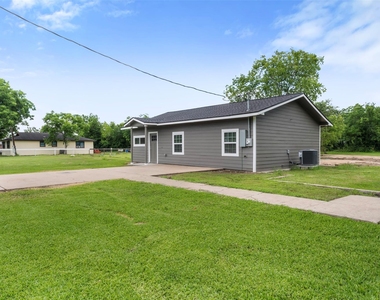 2140 County Road 235 - Photo Thumbnail 16