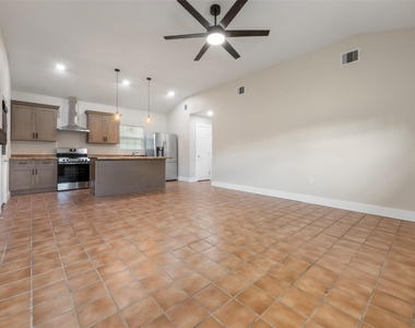 2140 County Road 235 - Photo Thumbnail 3