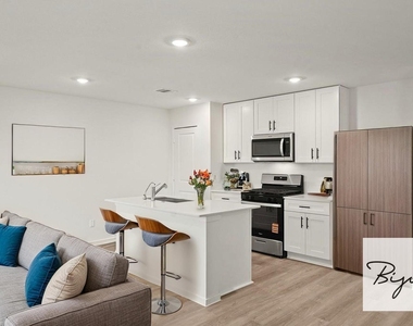 3072 Nori Shore Drive - Photo Thumbnail 3