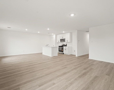 3072 Nori Shore Drive - Photo Thumbnail 17