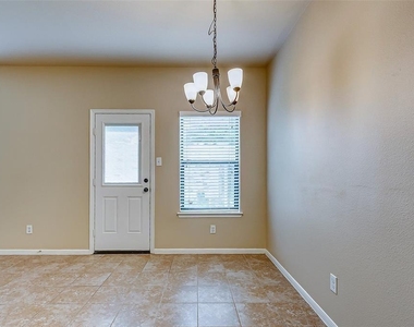 6039 Shelbourne Park Lane - Photo Thumbnail 8