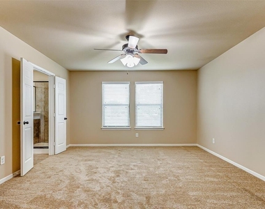 6039 Shelbourne Park Lane - Photo Thumbnail 16