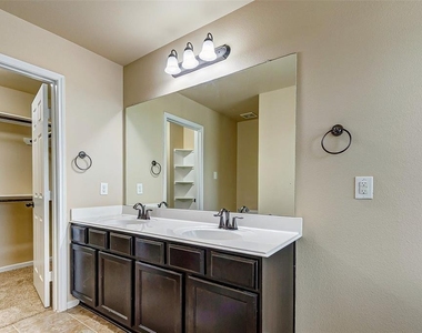 6039 Shelbourne Park Lane - Photo Thumbnail 19