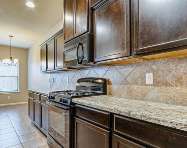 6039 Shelbourne Park Lane - Photo Thumbnail 12