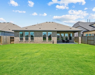 31051 Sun Valley Drive - Photo Thumbnail 44