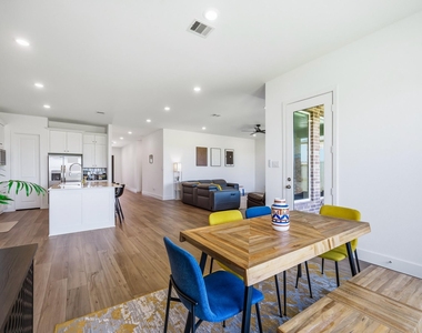 31051 Sun Valley Drive - Photo Thumbnail 24
