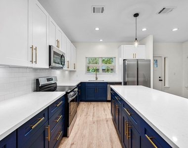 5700 Elysian Street - Photo Thumbnail 5