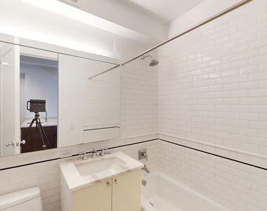 808 Columbus Ave - Photo Thumbnail 4
