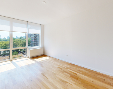 808 Columbus Ave - Photo Thumbnail 3