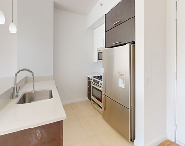 808 Columbus Ave - Photo Thumbnail 1