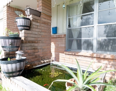 10907 Doud Street - Photo Thumbnail 16