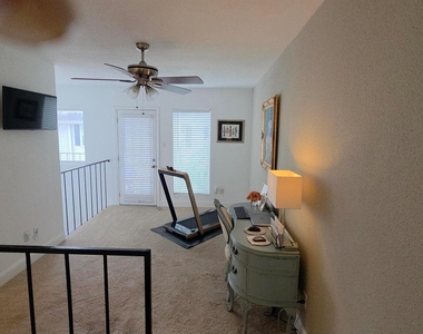 1115 Augusta Drive - Photo Thumbnail 15