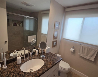 1115 Augusta Drive - Photo Thumbnail 12