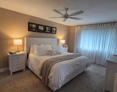 1115 Augusta Drive - Photo Thumbnail 10