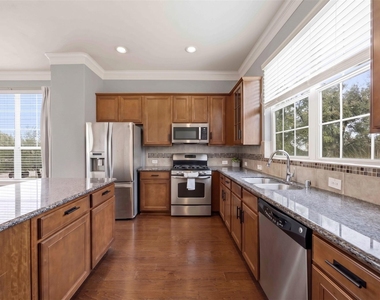 10702 Clearview Villa Place - Photo Thumbnail 3