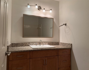 18142 Glenledi Drive - Photo Thumbnail 37