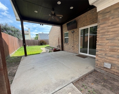 18142 Glenledi Drive - Photo Thumbnail 42