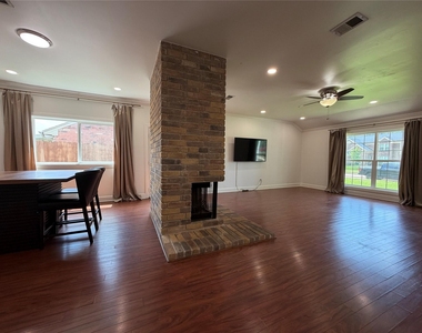18142 Glenledi Drive - Photo Thumbnail 18