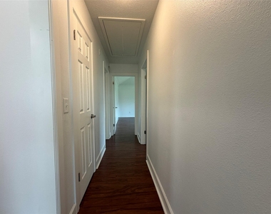 18142 Glenledi Drive - Photo Thumbnail 27