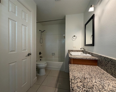 18142 Glenledi Drive - Photo Thumbnail 34