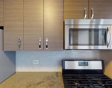401 E 34th St - Photo Thumbnail 3