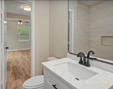 10611 Leitrim Way - Photo Thumbnail 7