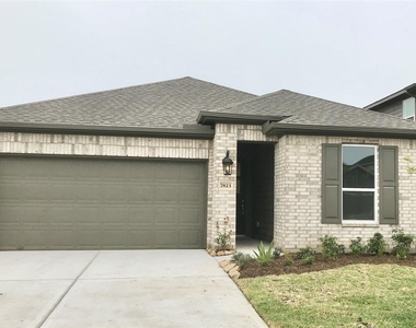 7823 Skylark Heights Lane - Photo Thumbnail 2