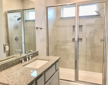 7823 Skylark Heights Lane - Photo Thumbnail 9