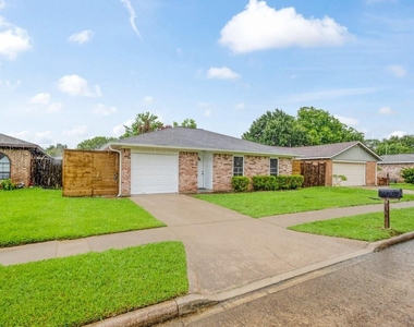 1303 Gamma Street - Photo Thumbnail 12