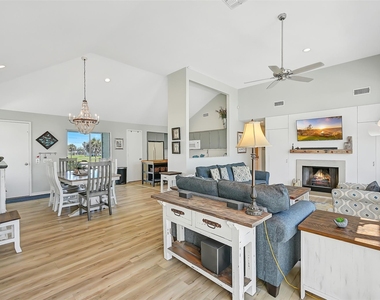 18418 E De Vaca Lane - Photo Thumbnail 10