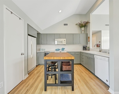 18418 E De Vaca Lane - Photo Thumbnail 16