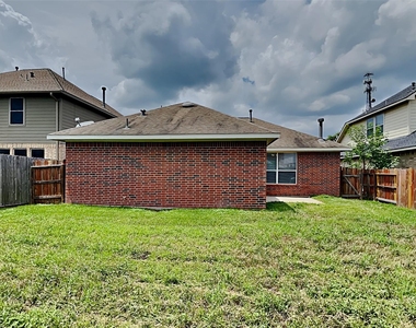8723 Rollick Drive - Photo Thumbnail 15