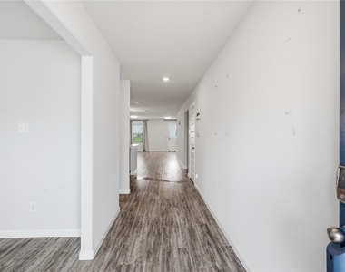 103 Road 51028 - Photo Thumbnail 2