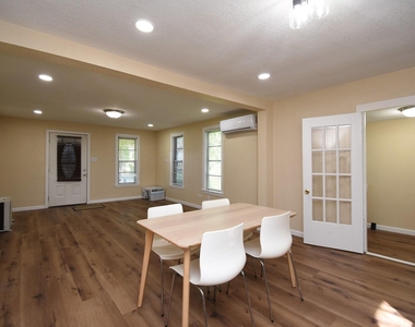 8421 Altimore Road - Photo Thumbnail 10