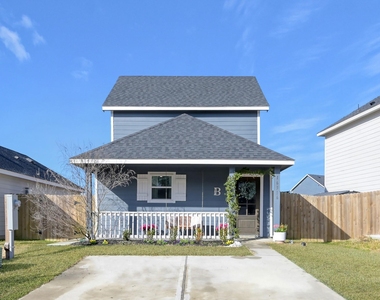 16516 Jasmine Marie Place - Photo Thumbnail 1
