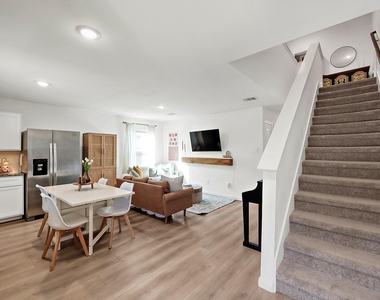 16516 Jasmine Marie Place - Photo Thumbnail 4