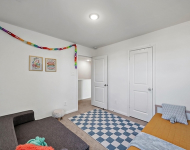 16516 Jasmine Marie Place - Photo Thumbnail 23