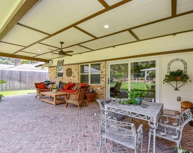 922 Chantilly Lane - Photo Thumbnail 30