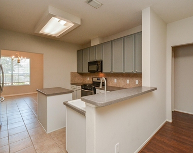 15506 Hickory Dale Street - Photo Thumbnail 11