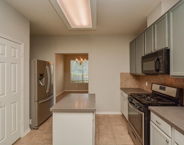 15506 Hickory Dale Street - Photo Thumbnail 12