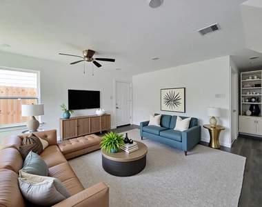 8122 Sterling Shire Street - Photo Thumbnail 1