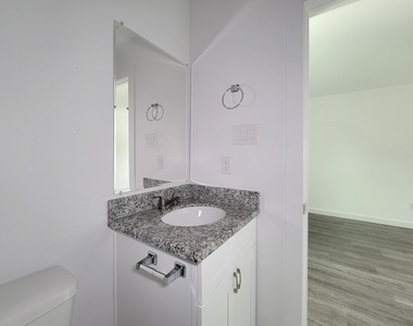 8122 Sterling Shire Street - Photo Thumbnail 25