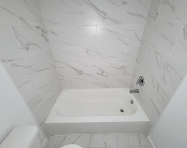 8122 Sterling Shire Street - Photo Thumbnail 21